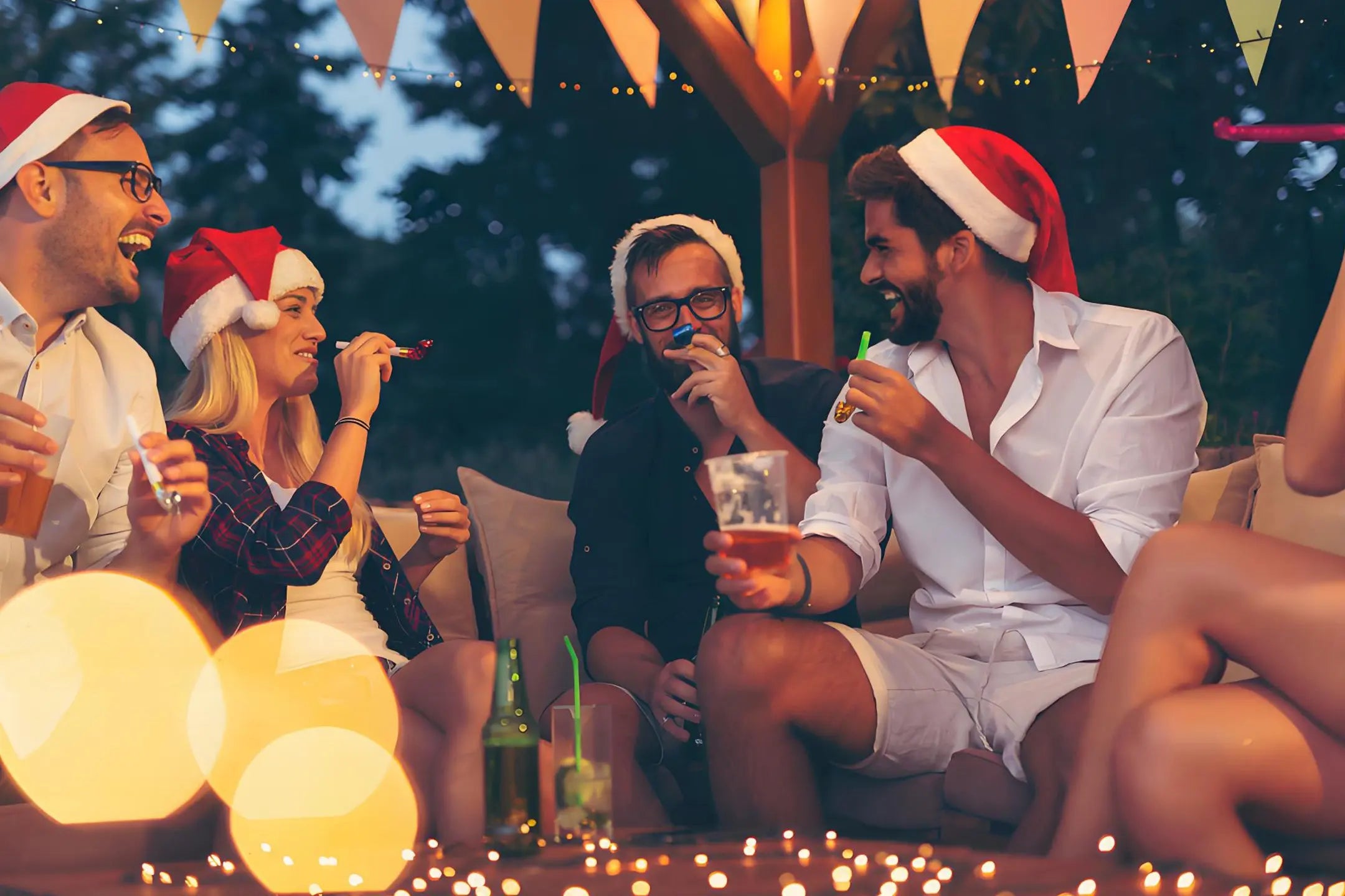 Outdoor Christmas Party Guide: Enjoy a Winter Feast Adventure