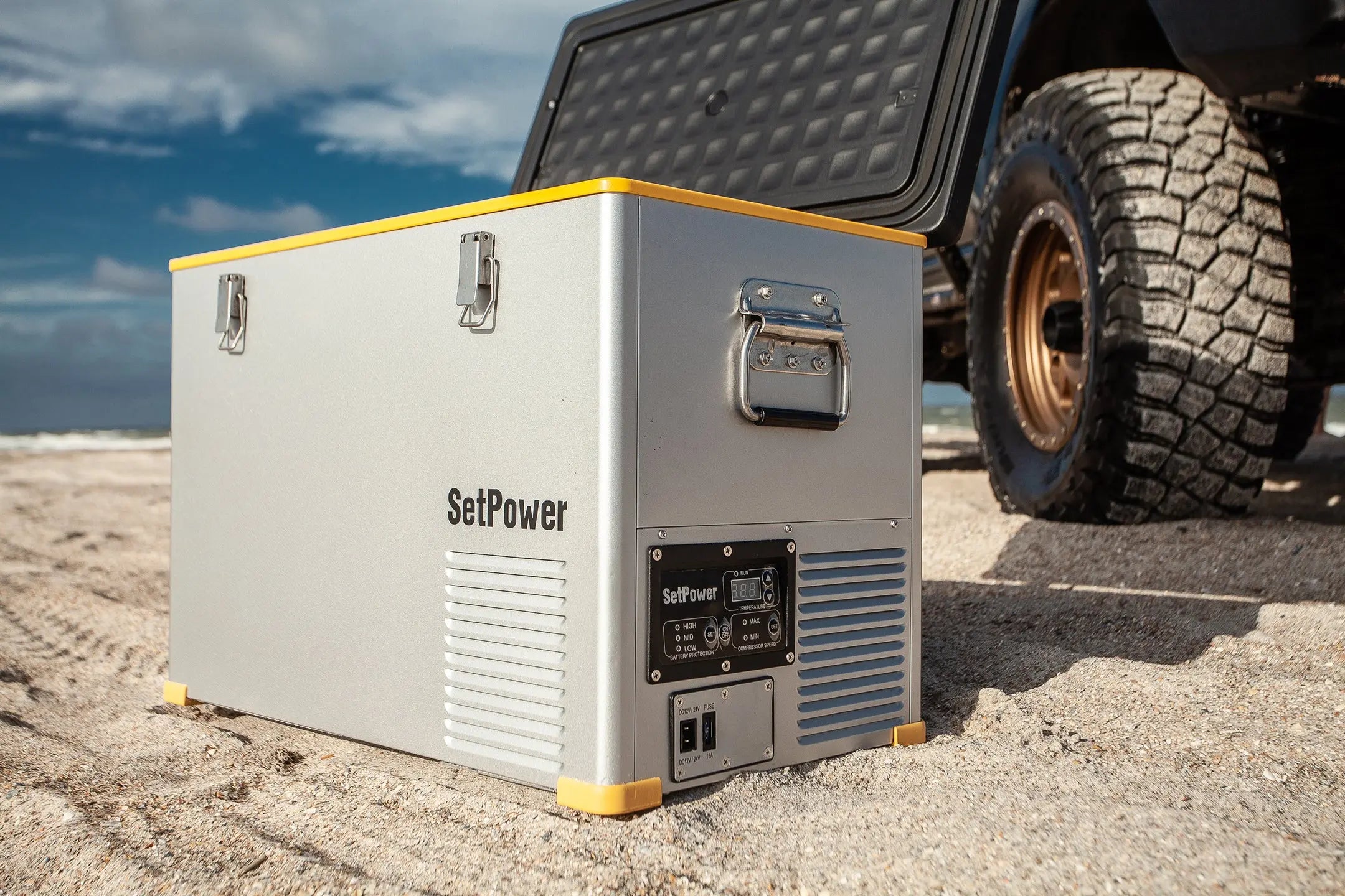 Should I Leave a Portable Freezer On All Night? |Setpower